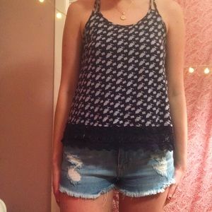 american eagle blue patterned tank w/ detail